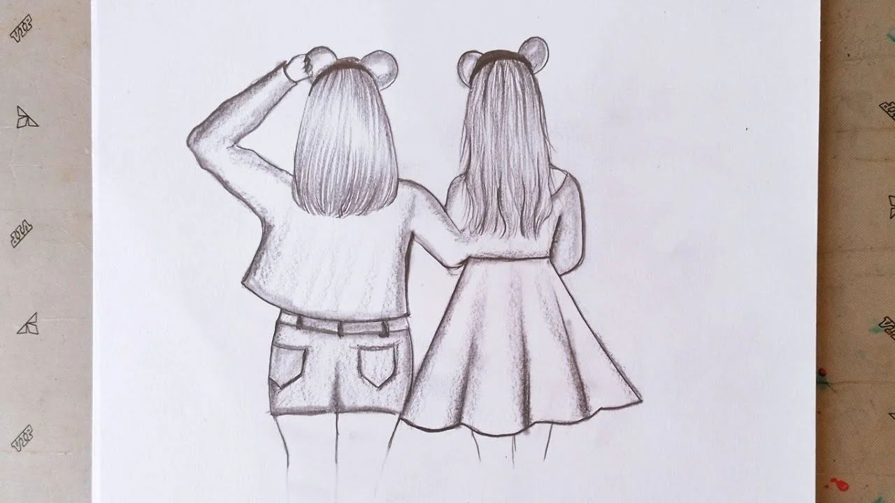Bản vẽ hai cô gái nhìn từ phía sau, một người mặc váy và một người mặc quần short.