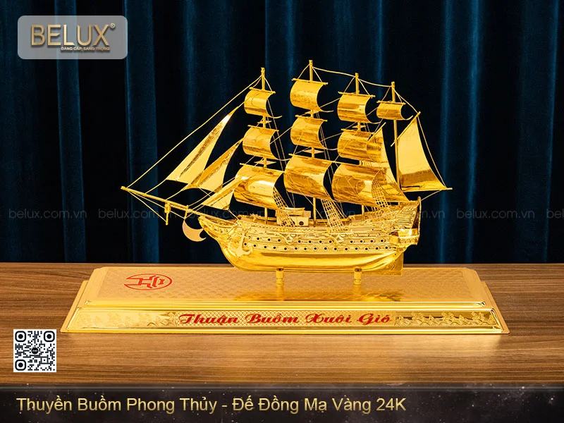 Thuyền buồm đế đồng mạ vàng 24k (2)