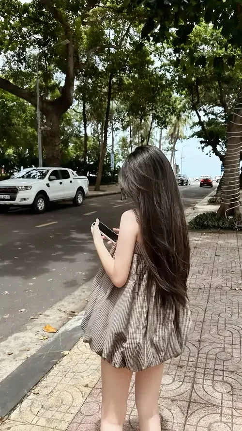 215 Ảnh Gái Đẹp Giấu Mặt Girl Phố Ngầu giữa phố đêm, street style cuốn hút cho anh em (2)