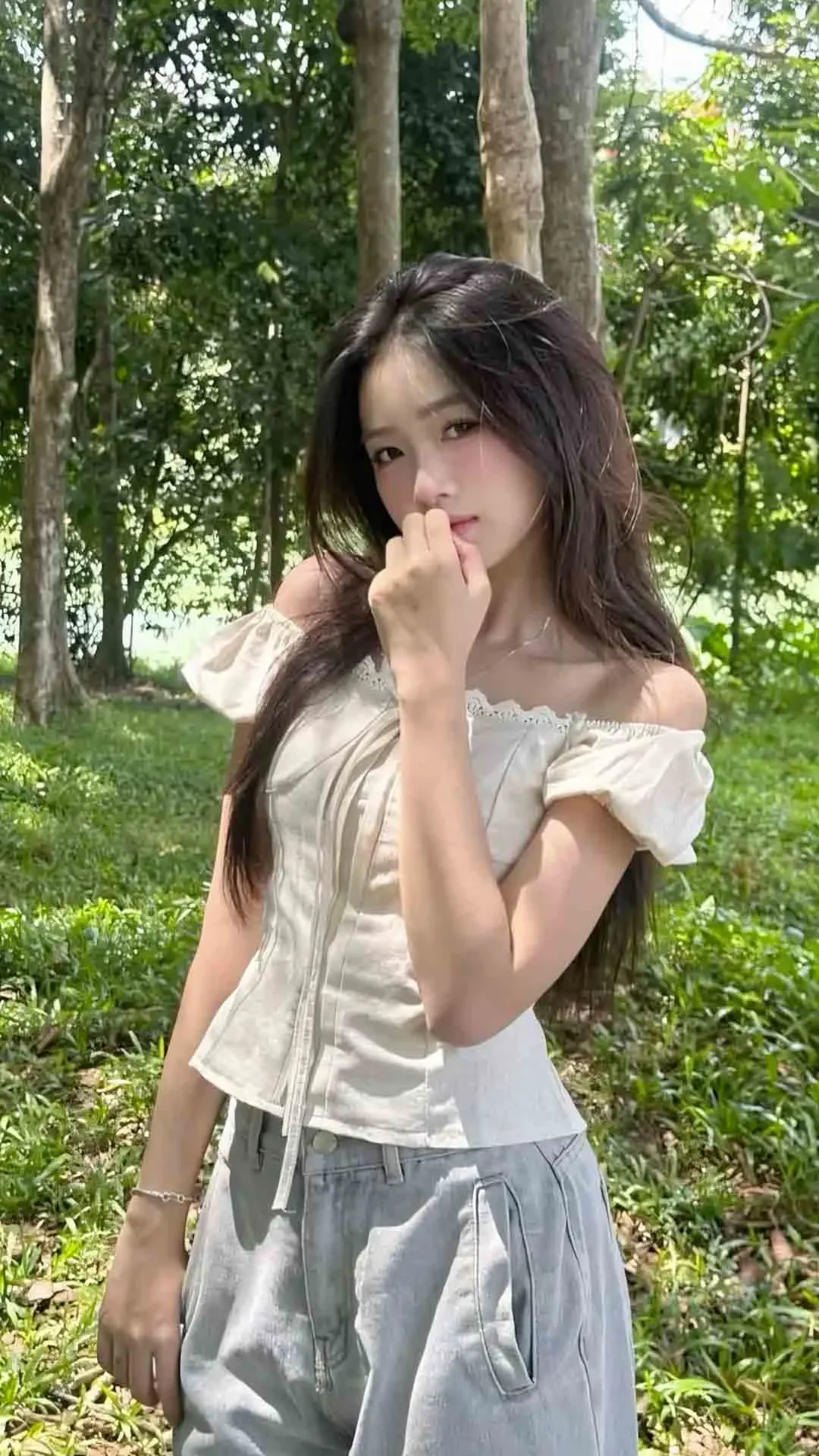 100+ ảnh gái xinh ngầu, lạnh lùng cực chất - Sao Việt (6)