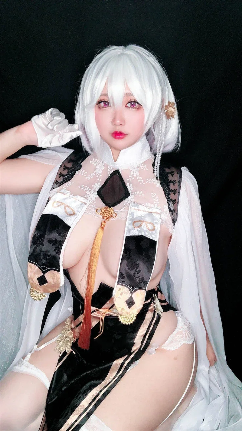 Ảnh gái cosplay thủ dâm show hàng không che