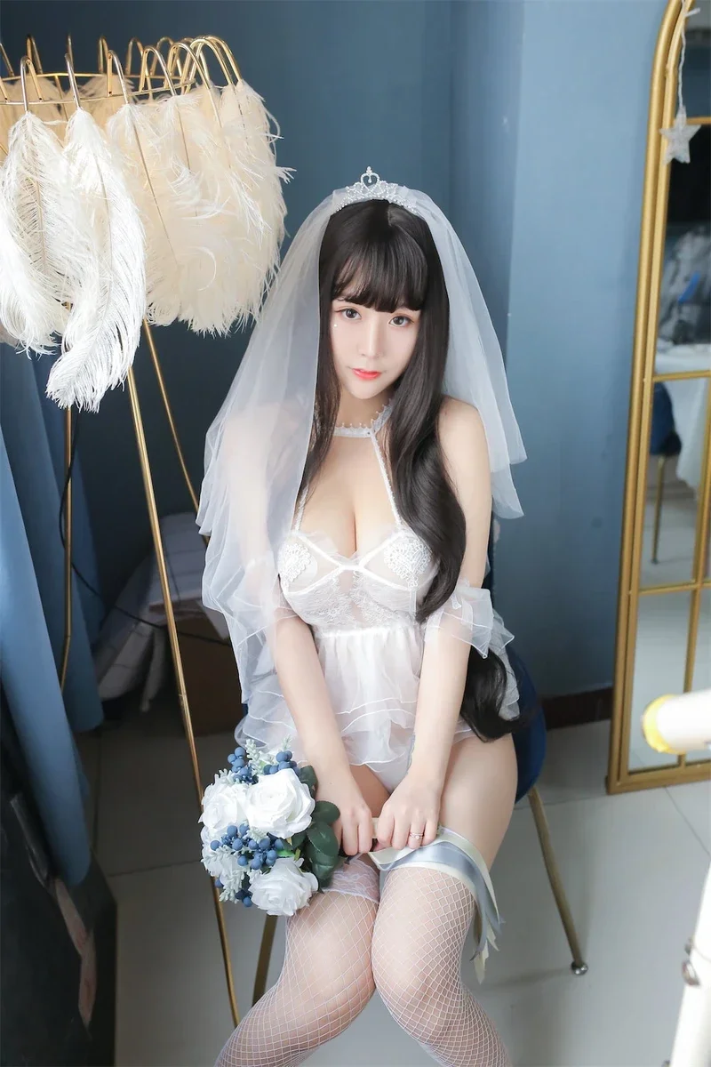 Ảnh gái cosplay thủ dâm nude gợi cảm nóng bỏng